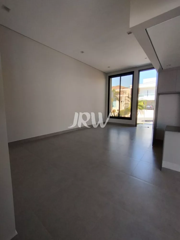 Casa à venda com 4 quartos, 230m² - Foto 9