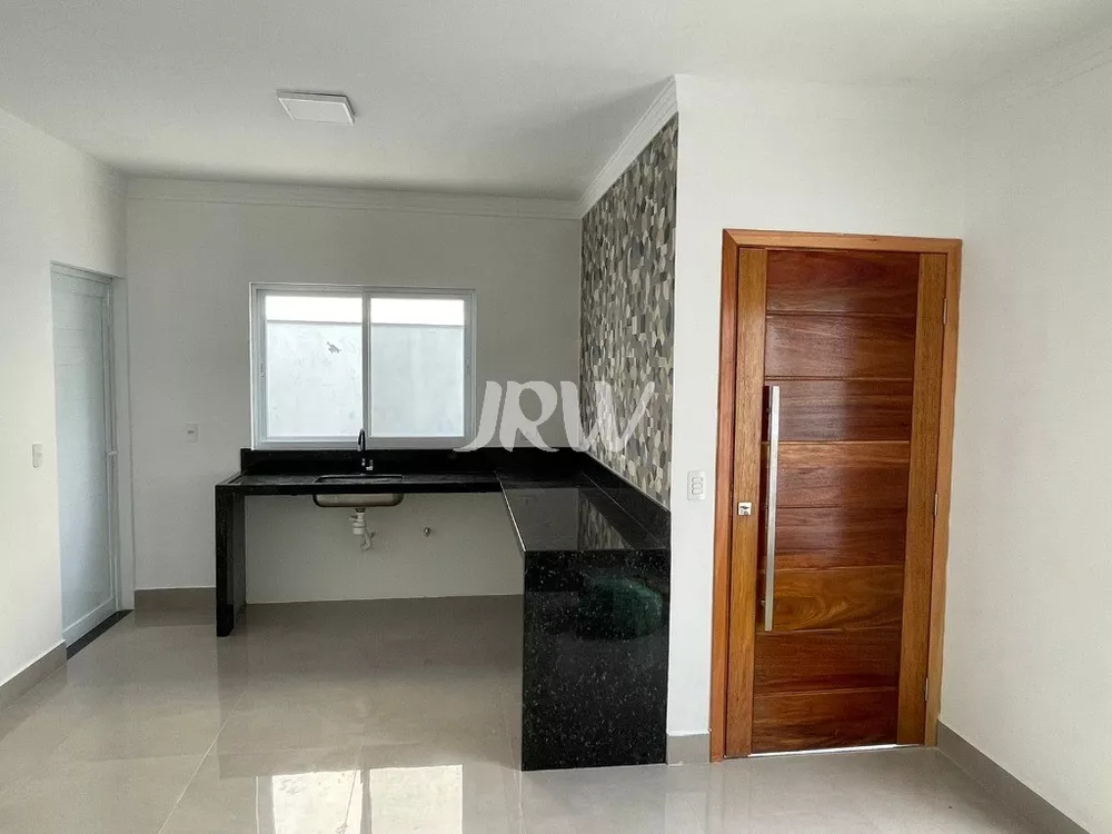 Casa à venda com 2 quartos, 60m² - Foto 3