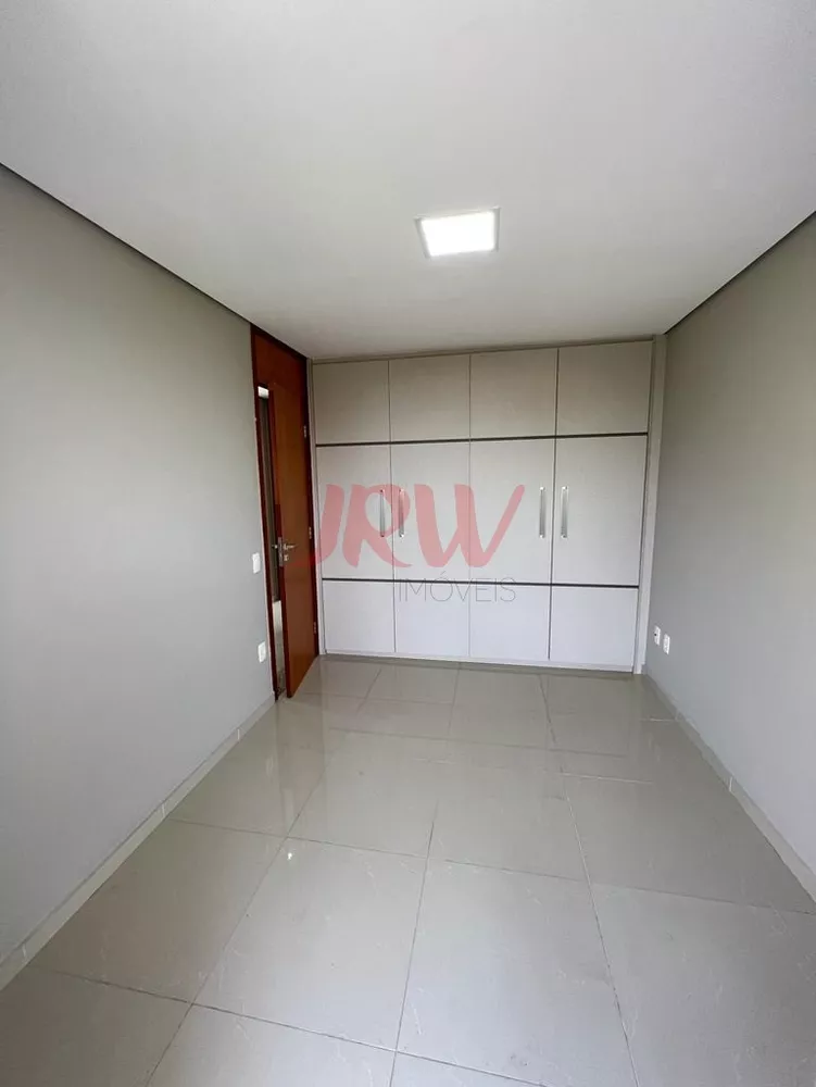 Casa à venda com 3 quartos, 200m² - Foto 14