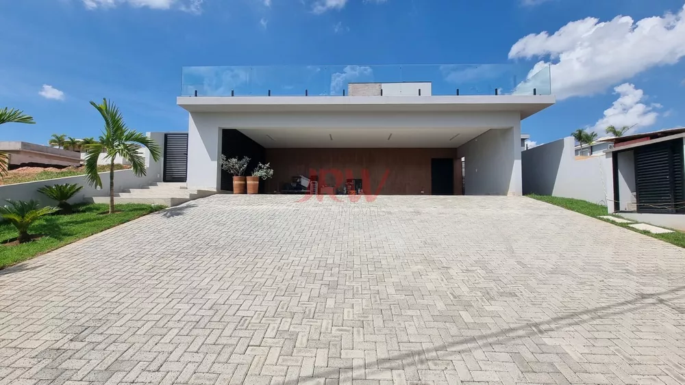 Casa à venda com 3 quartos, 700m² - Foto 2