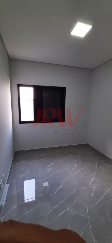 Casa à venda com 3 quartos, 150m² - Foto 3