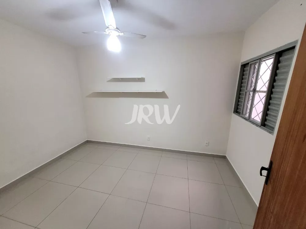 Casa à venda com 2 quartos, 125m² - Foto 9