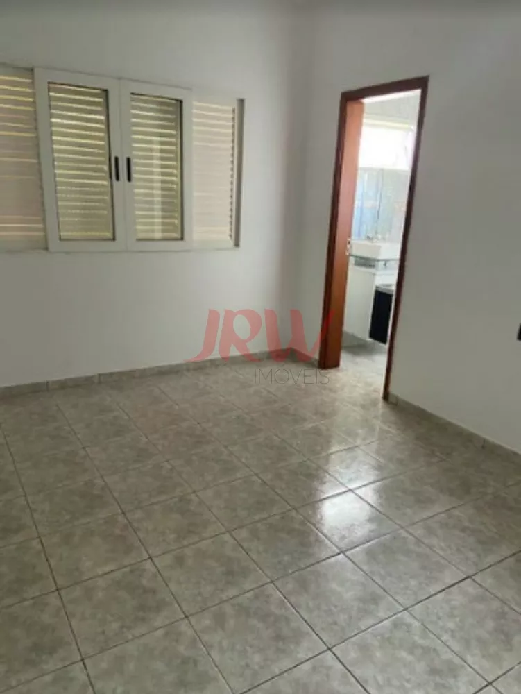 Casa à venda com 2 quartos, 232m² - Foto 4