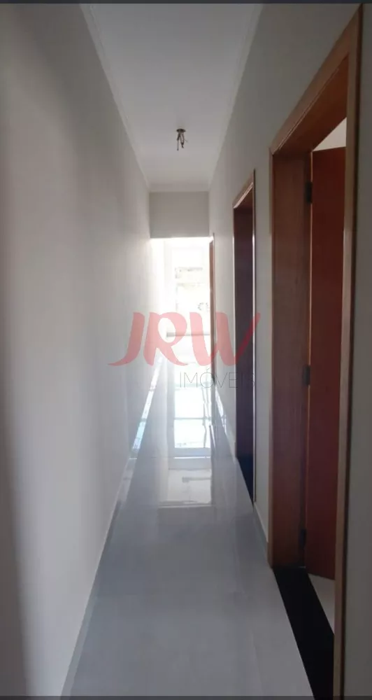 Casa à venda com 3 quartos, 150m² - Foto 2