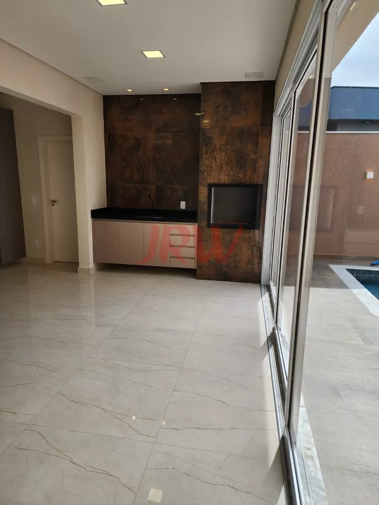 Casa à venda com 3 quartos, 250m² - Foto 4