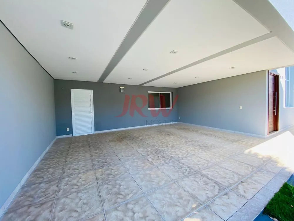 Casa à venda com 3 quartos, 490m² - Foto 2