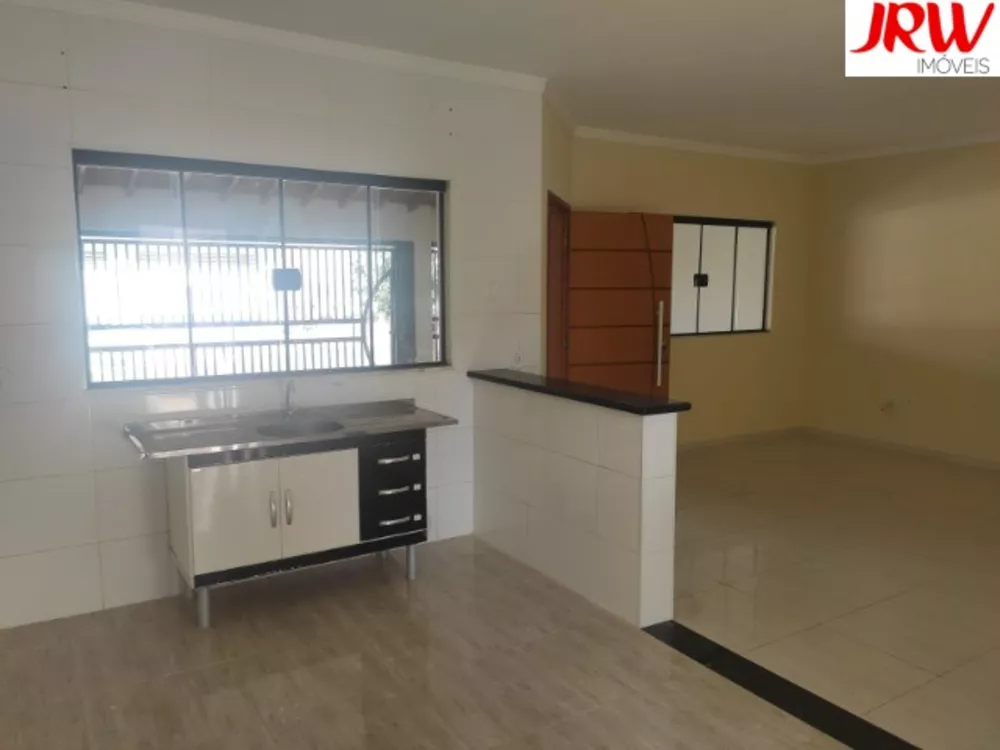 Casa à venda com 3 quartos, 120m² - Foto 2