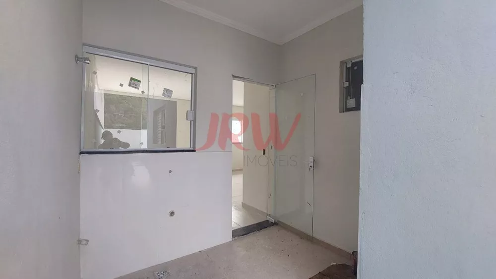 Casa à venda com 1 quarto, 106m² - Foto 2