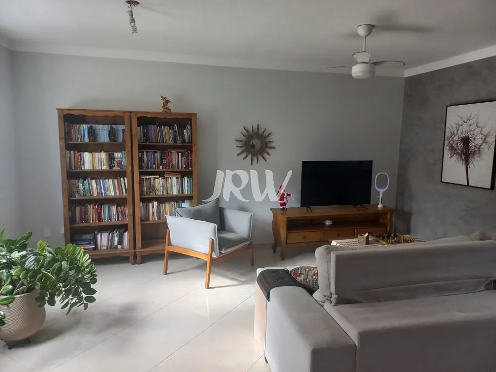 Casa, 3 quartos, 261 m² - Foto 4