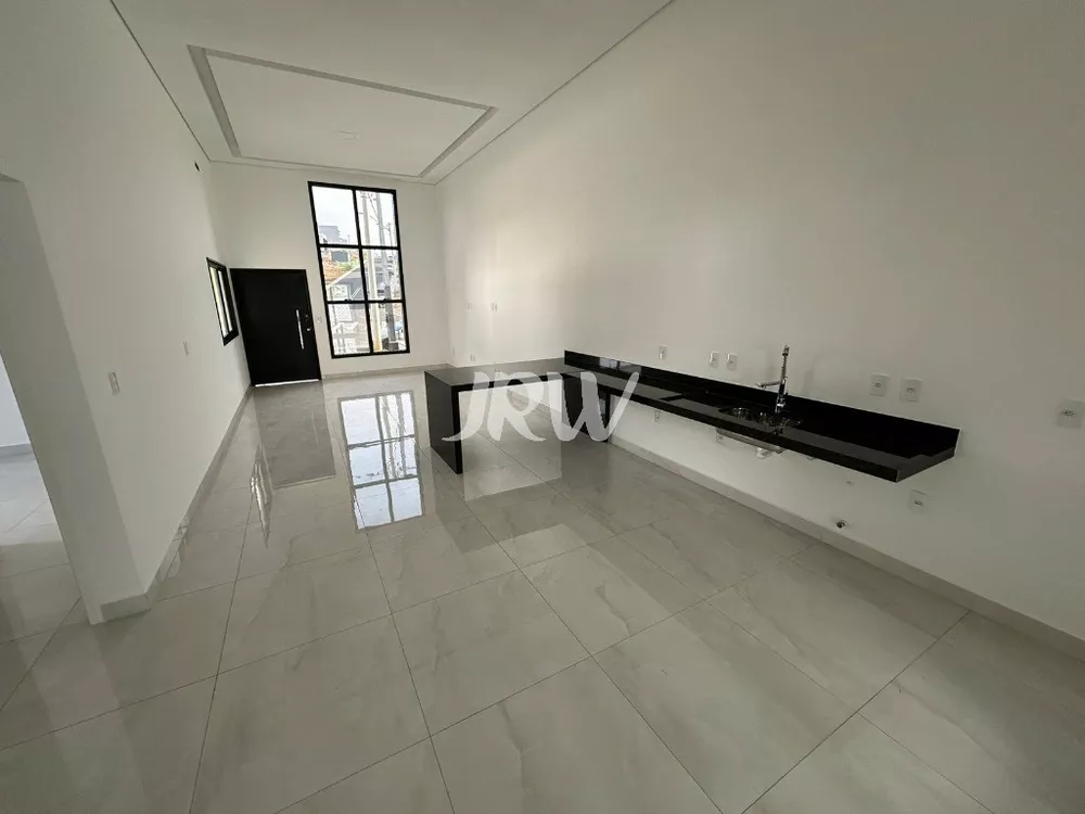 Casa à venda com 3 quartos, 300m² - Foto 7