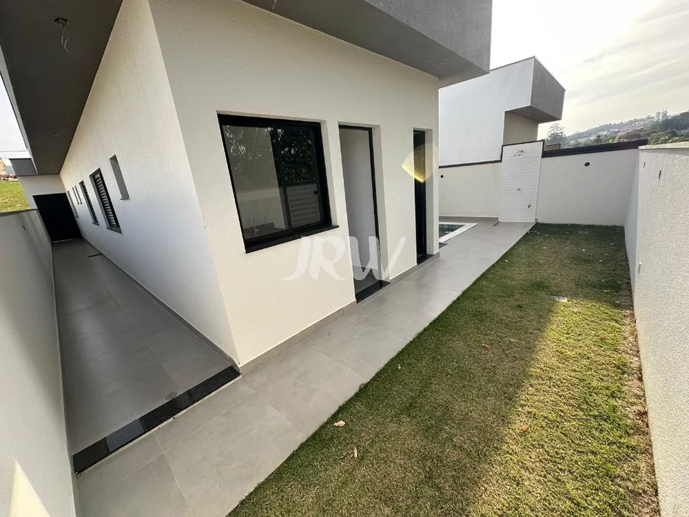 Casa à venda com 3 quartos, 300m² - Foto 15