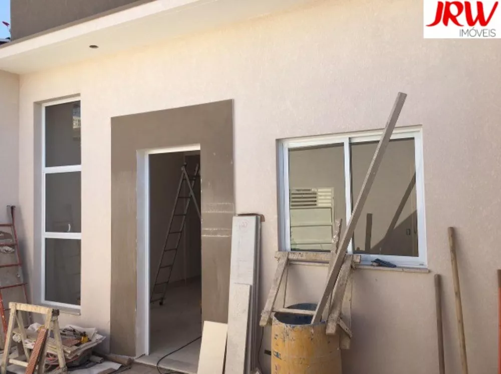 Casa à venda com 3 quartos, 141m² - Foto 2