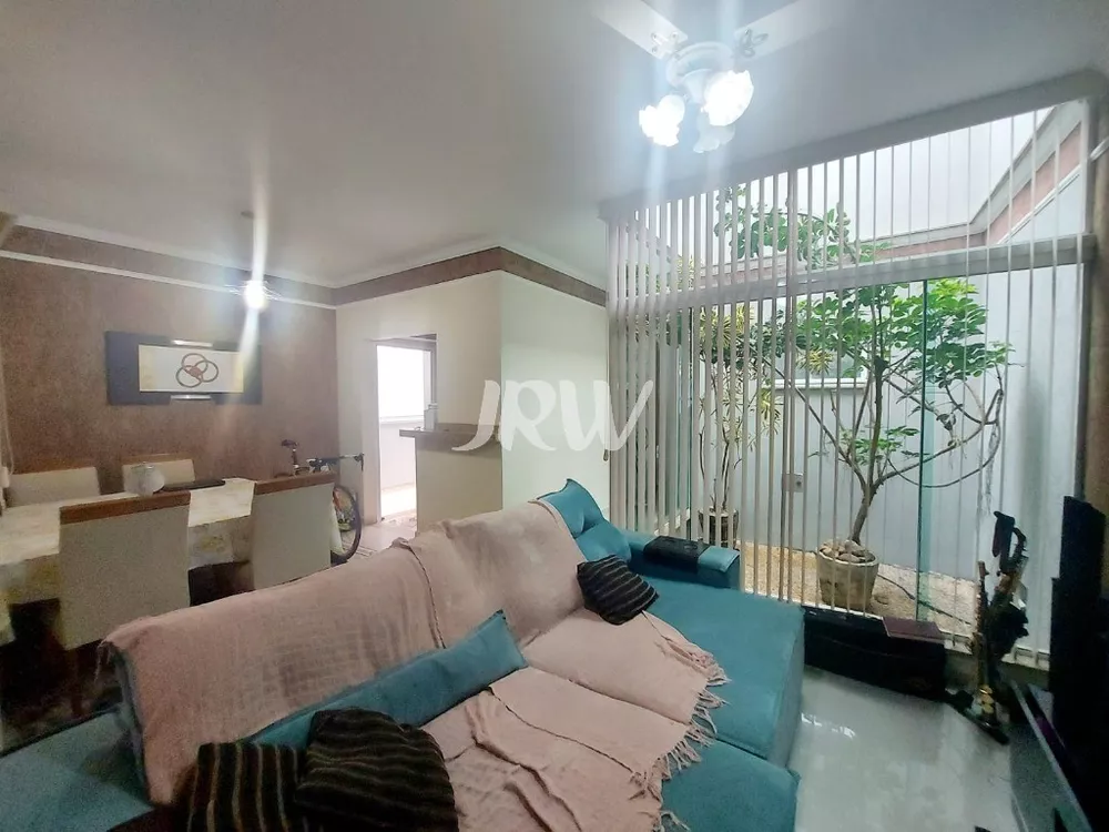 Casa à venda com 3 quartos, 150m² - Foto 4