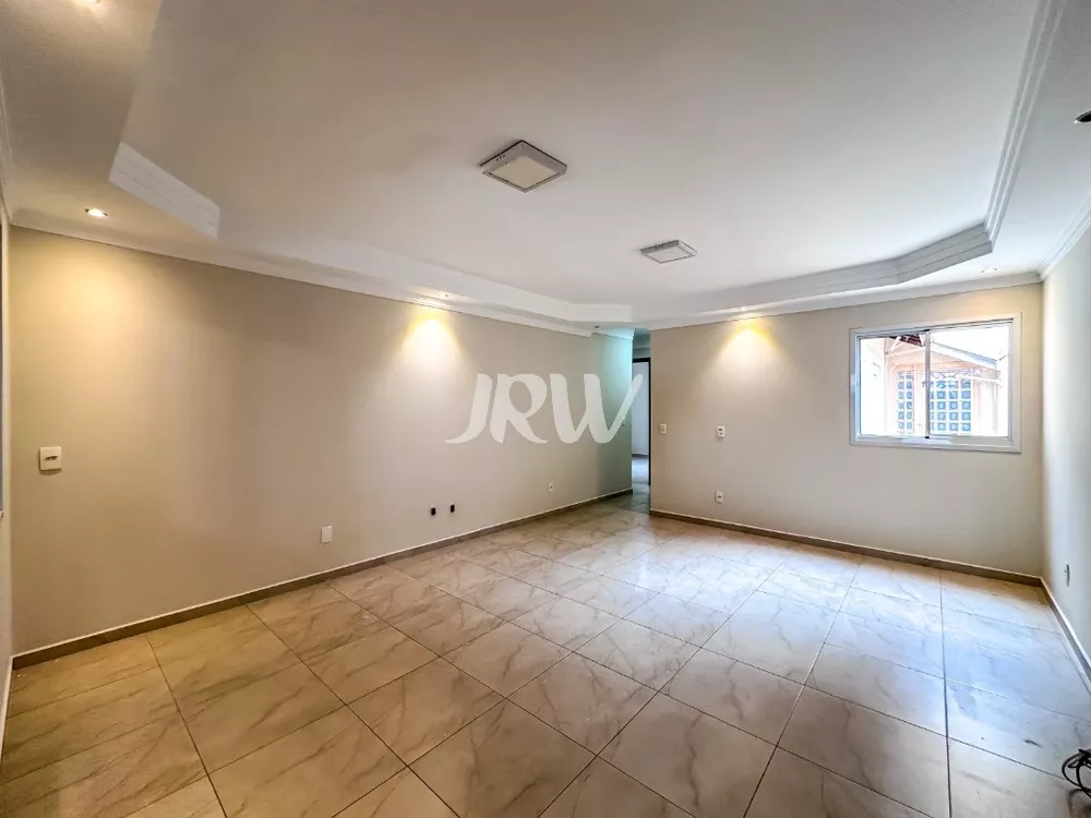 Casa à venda com 3 quartos, 200m² - Foto 4