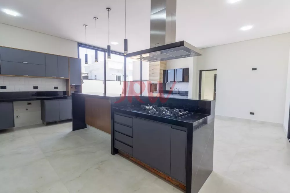 Casa à venda com 3 quartos, 280m² - Foto 8