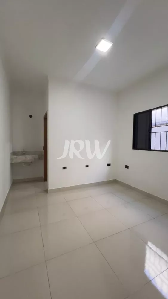 Casa à venda com 2 quartos, 125m² - Foto 4