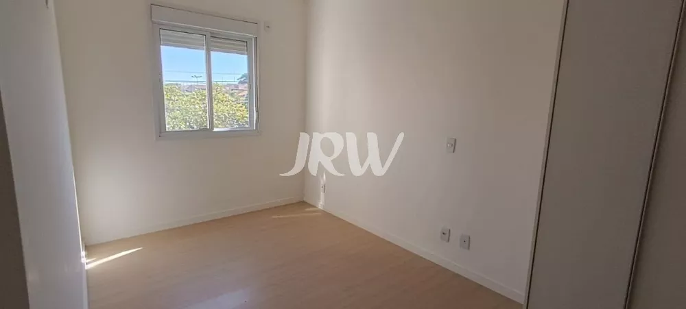 Apartamento à venda com 3 quartos, 93m² - Foto 3