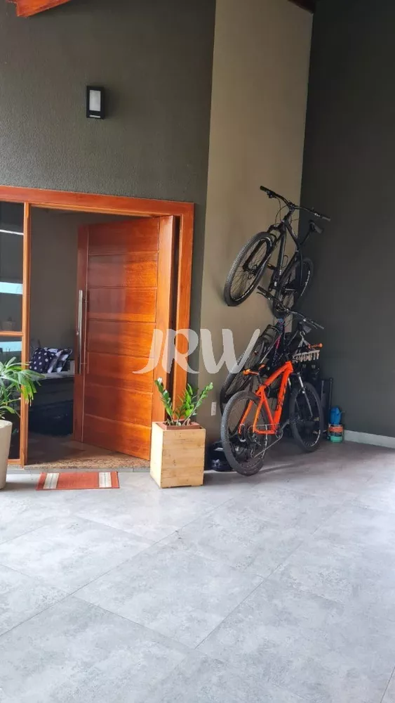 Casa à venda com 4 quartos, 150m² - Foto 2