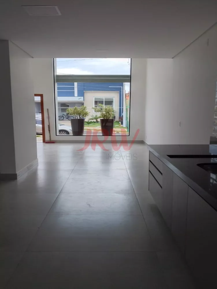 Casa à venda com 3 quartos, 137m² - Foto 2