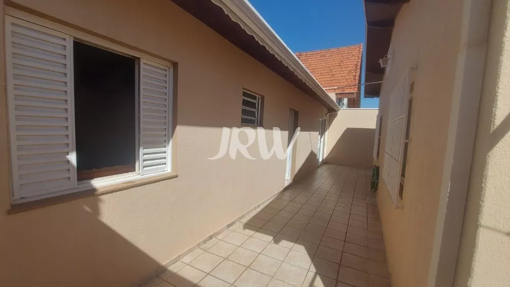 Casa à venda com 3 quartos, 219m² - Foto 24