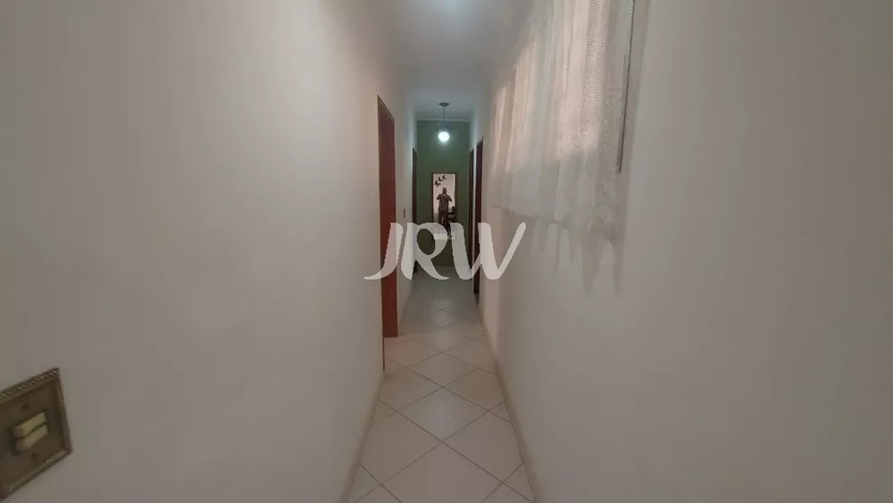 Casa à venda com 3 quartos, 219m² - Foto 10