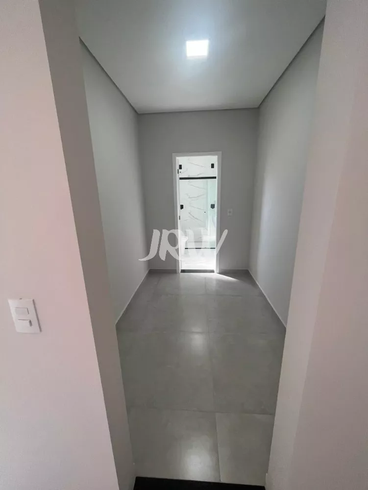 Casa à venda com 3 quartos, 300m² - Foto 10