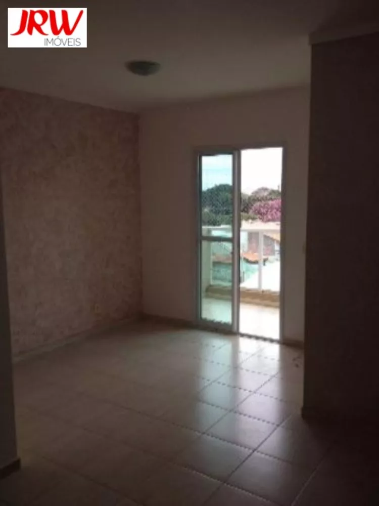 Apartamento à venda com 3 quartos, 83m² - Foto 2