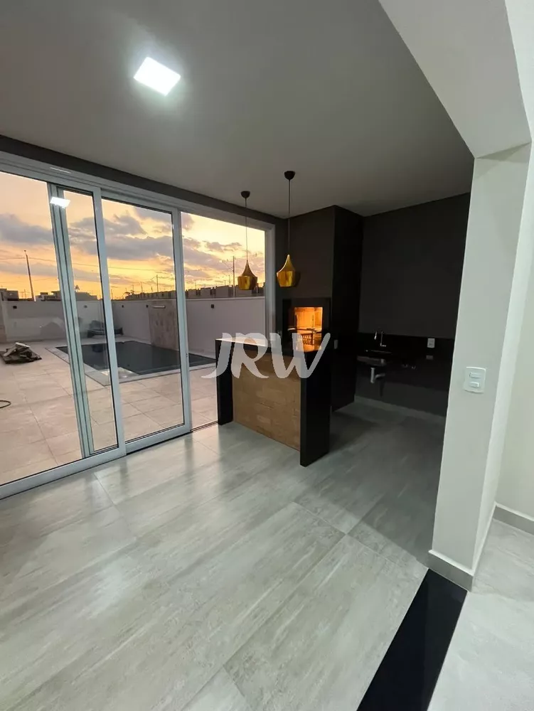 Casa à venda com 4 quartos, 230m² - Foto 12