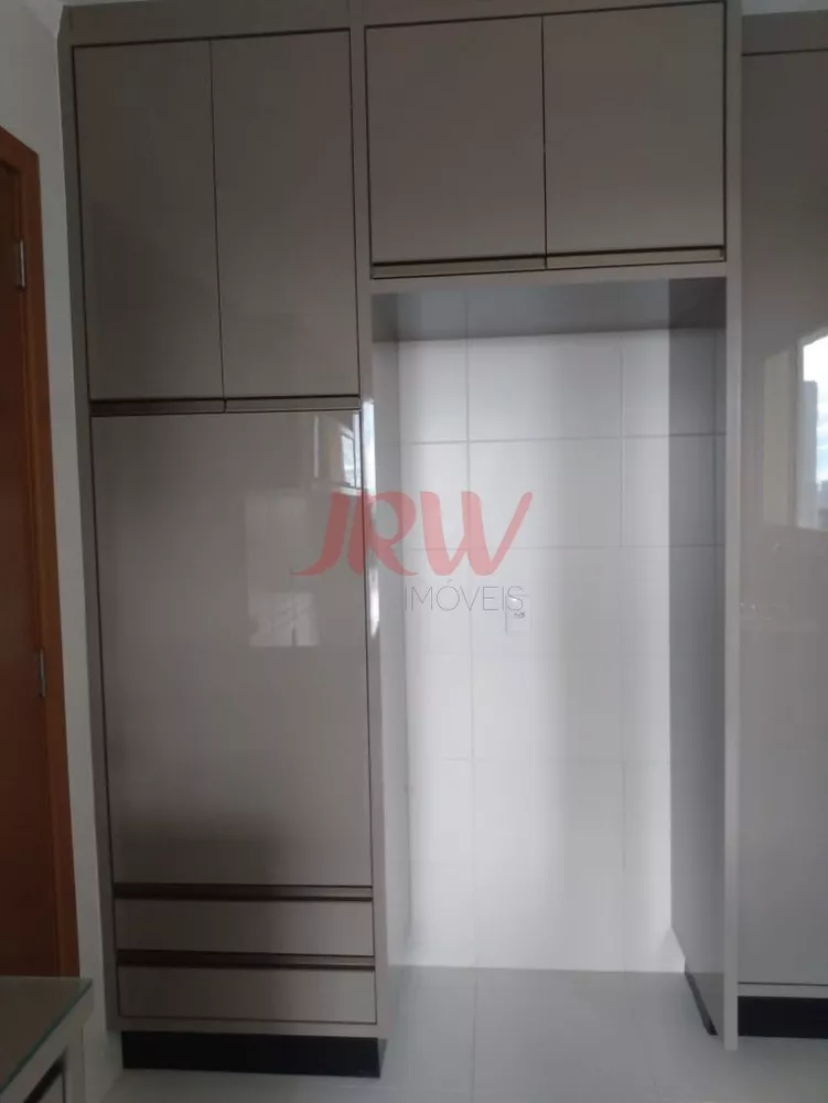 Apartamento à venda com 3 quartos, 141m² - Foto 17