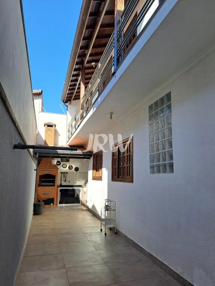 Casa à venda com 3 quartos, 188m² - Foto 3