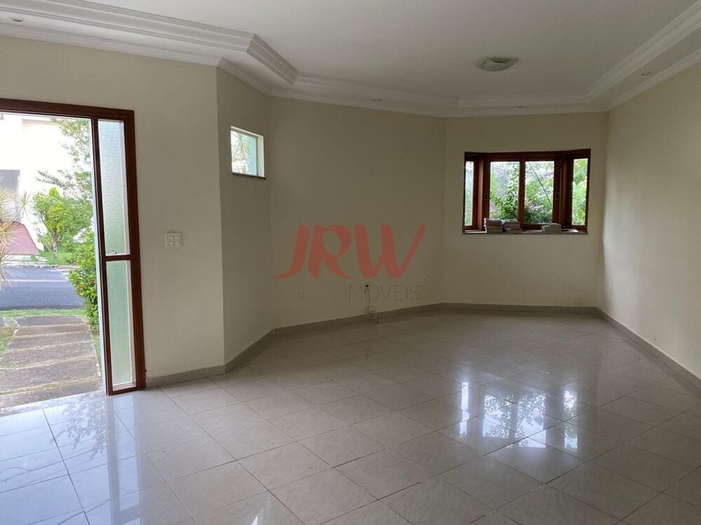 Casa à venda e aluguel com 6 quartos, 290m² - Foto 2