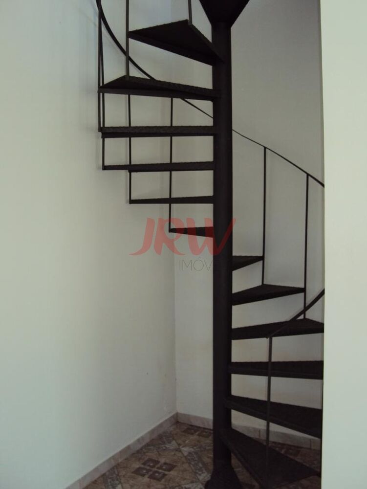 Casa à venda e aluguel com 6 quartos, 290m² - Foto 16