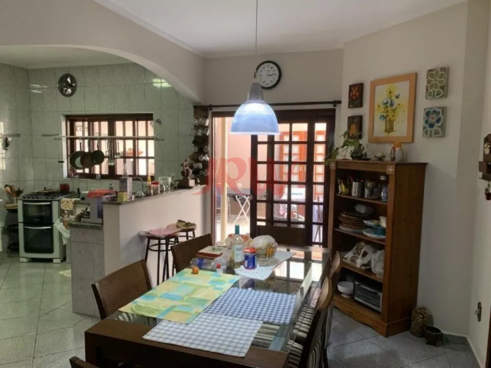 Casa à venda com 3 quartos, 146m² - Foto 3