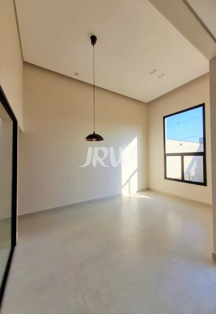 Casa à venda com 2 quartos, 150m² - Foto 3