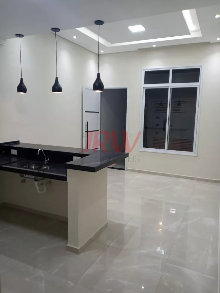 Casa à venda com 2 quartos, 55m² - Foto 11