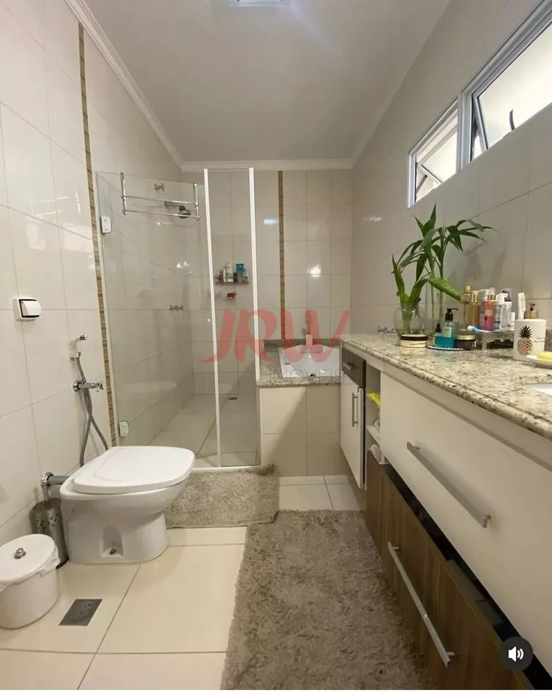 Casa à venda com 3 quartos, 300m² - Foto 8