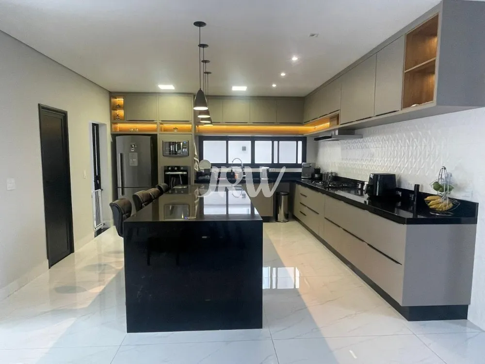 Casa, 3 quartos, 300 m² - Foto 2
