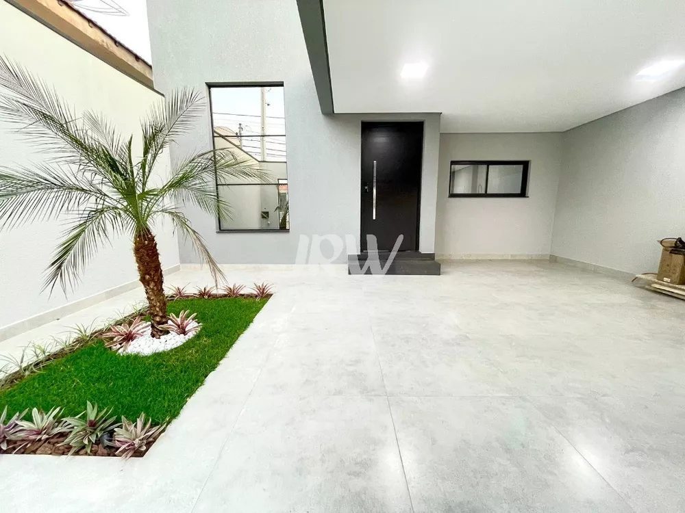 Casa à venda com 2 quartos, 134m² - Foto 1