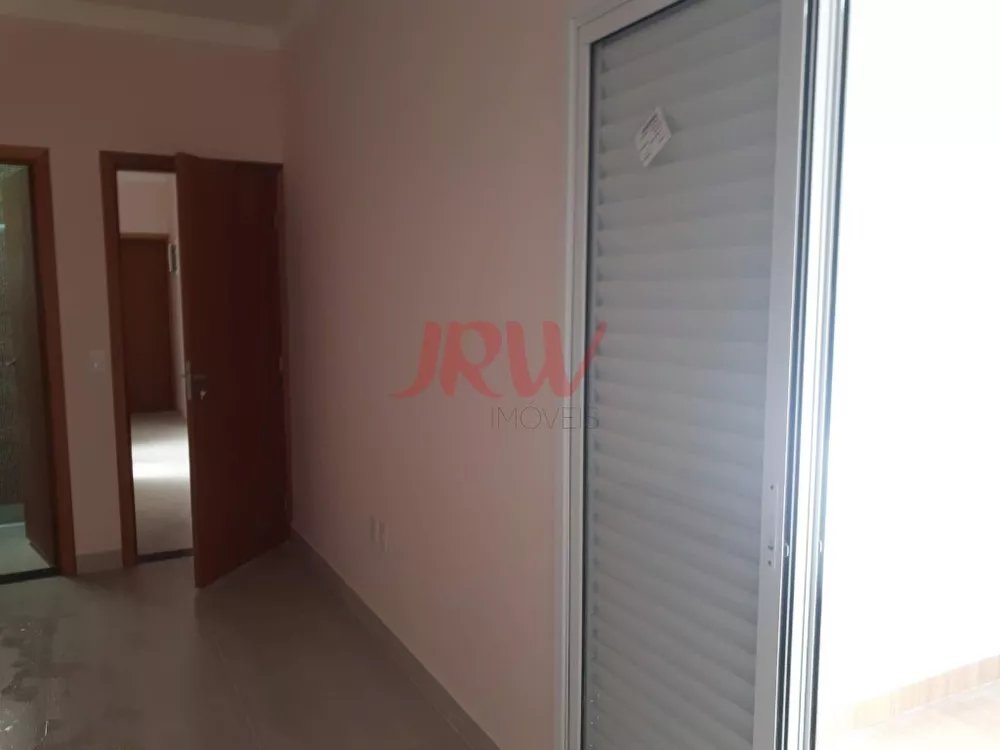 Casa à venda com 3 quartos, 123m² - Foto 2