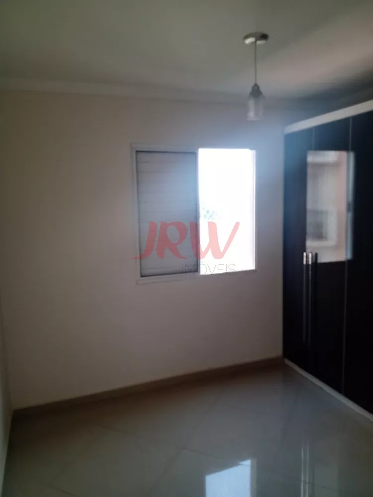 Apartamento à venda com 2 quartos, 62m² - Foto 2