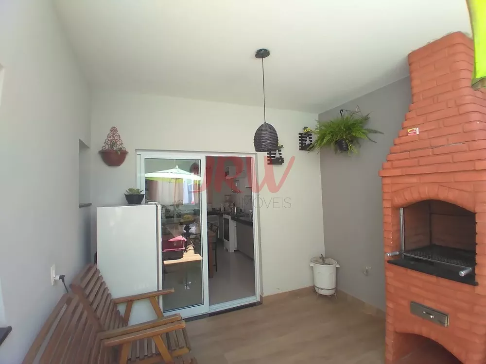 Casa à venda com 3 quartos, 150m² - Foto 4