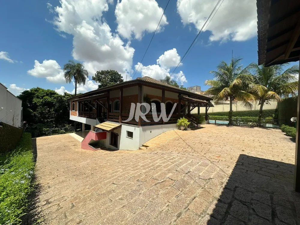 Chácara, 4 quartos, 2184 m² - Foto 1
