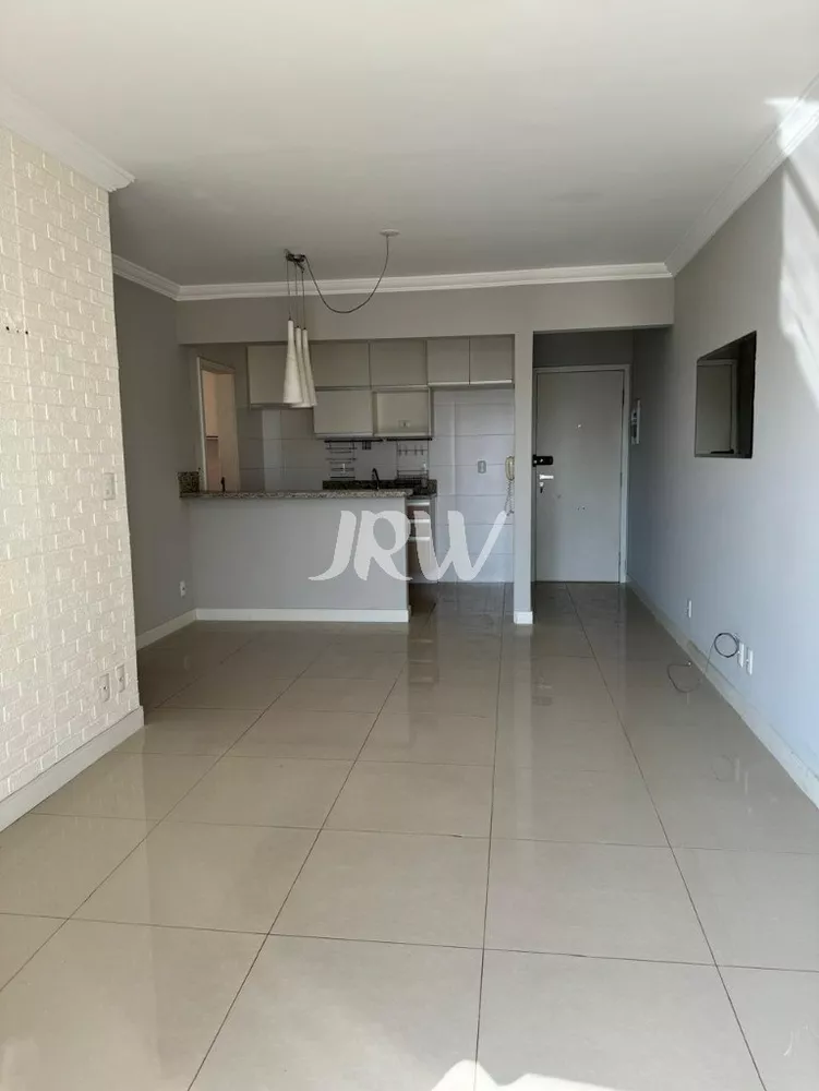 Apartamento à venda com 2 quartos, 71m² - Foto 2