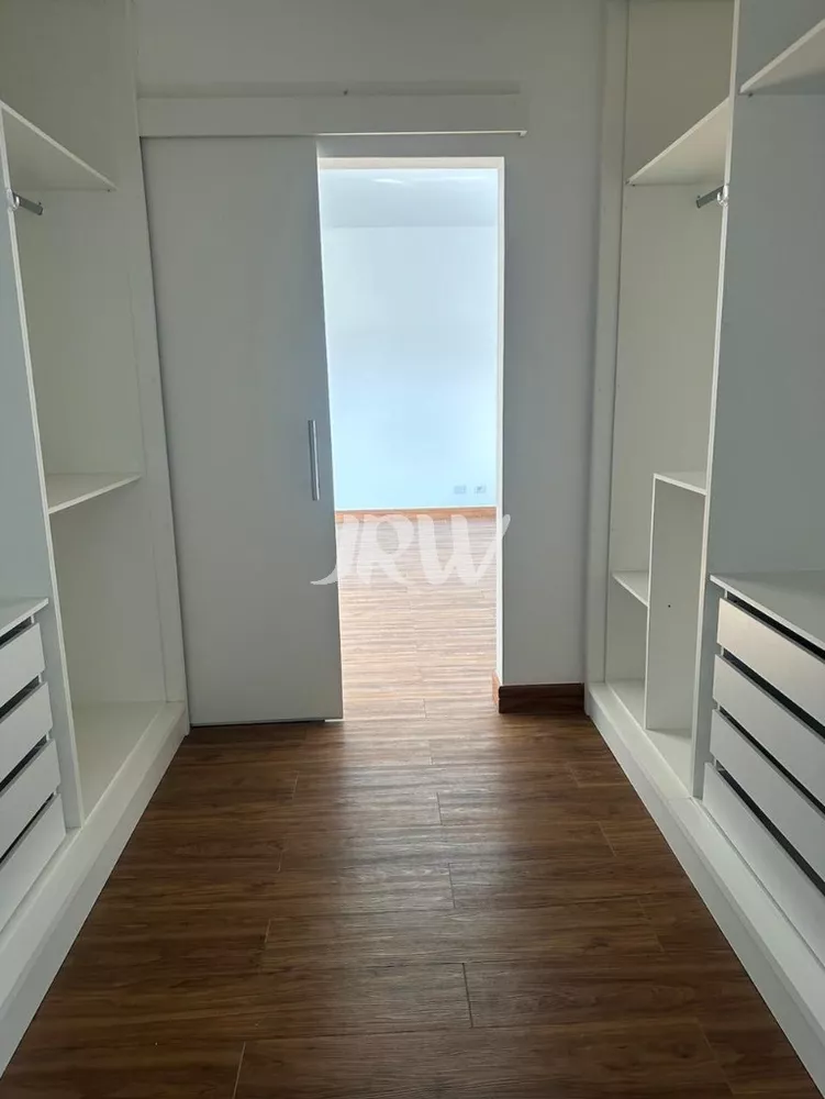 Casa para alugar com 3 quartos, 280m² - Foto 2