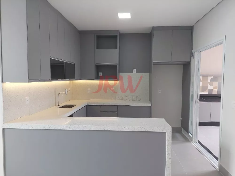 Casa à venda com 3 quartos, 240m² - Foto 5