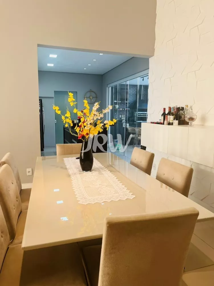 Casa à venda com 3 quartos, 300m² - Foto 5