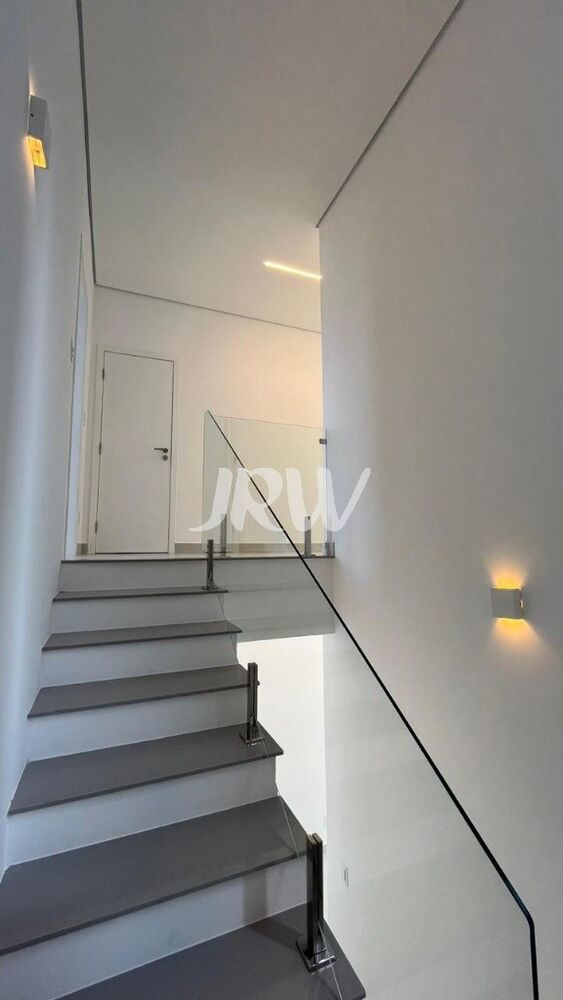 Casa, 3 quartos, 228 m² - Foto 4