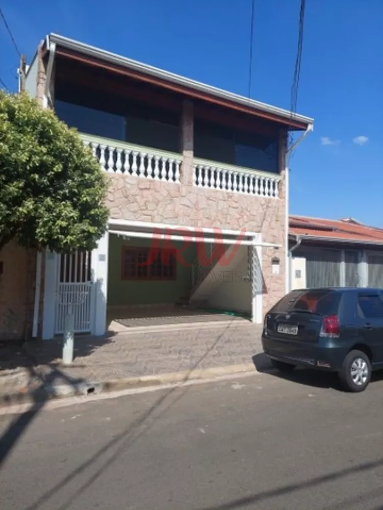 Casa à venda com 3 quartos, 190m² - Foto 2