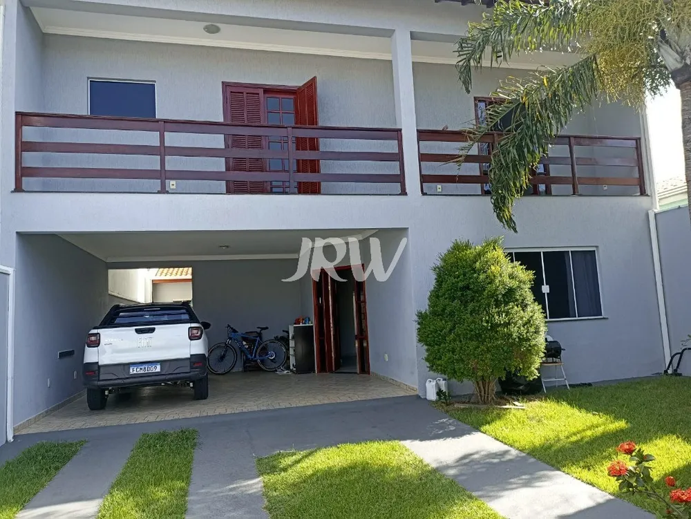 Casa, 4 quartos, 237 m² - Foto 1