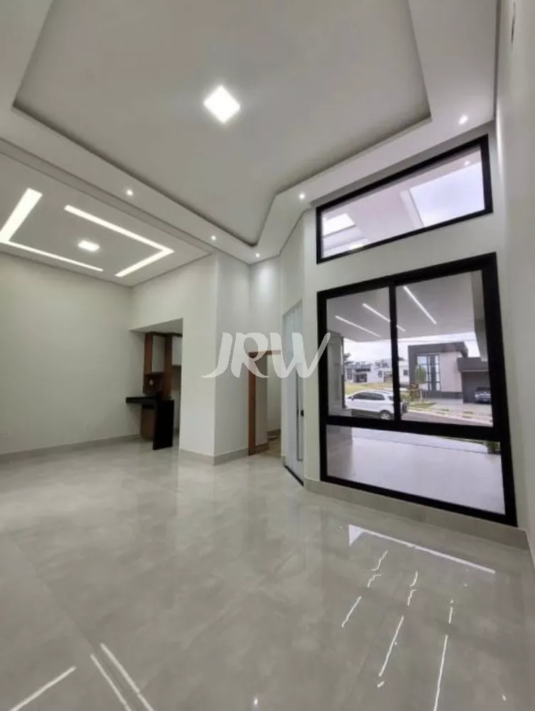 Casa à venda com 3 quartos, 200m² - Foto 2